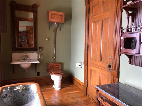 dar a entender africano tapa victorian water closet toilet La selva ...