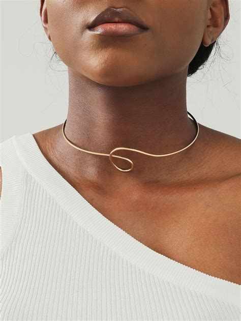 Structured Cuff Choker in 2023 | Chokers, Gold necklace women, Stylish ...