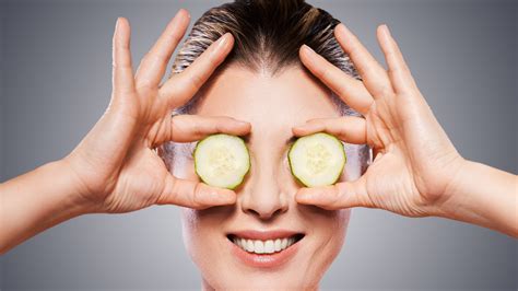 6 dark circles home remedies just for you | HealthShots