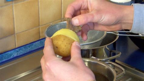 How to Peel Potatoes Fast - YouTube