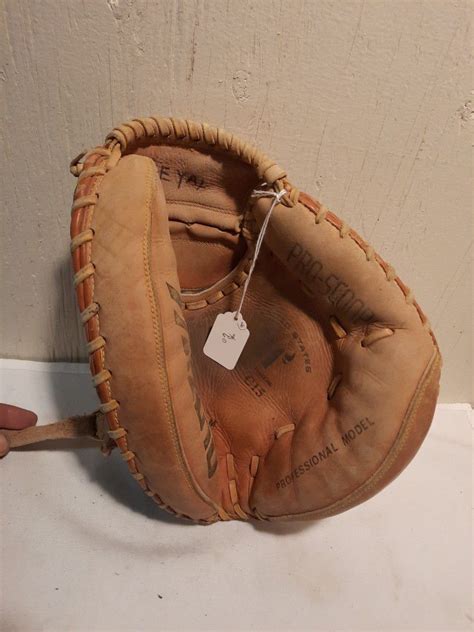 Catchers Mitt , Baseball …. 32″ – JVSportsPlus