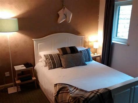 The Devonshire Arms Rooms: Pictures & Reviews - Tripadvisor