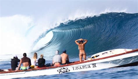 Cloudbreak - Tavarua Island, Fiji | Surfing, Surf photos, Surfing photos