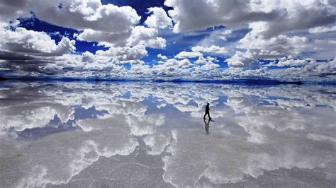 Salar de Uyuni - Desert in Bolivia - Thousand Wonders