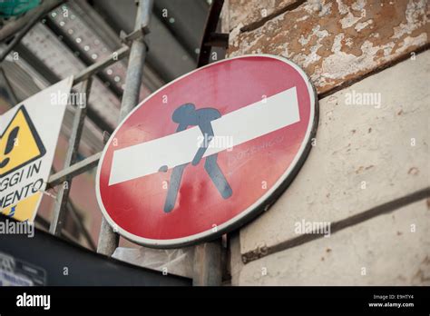 Stop sign graffiti hi-res stock photography and images - Alamy