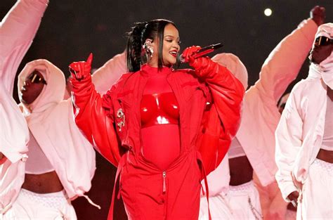 Rihanna Shares Adorable New Photos of Son Ahead of Oscars – Billboard