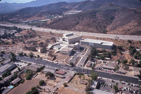 Thousand Oaks Civic Arts Plaza, 1994 | Aerial view of the Th… | Flickr