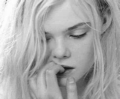 Elle Fanning Sexy GIF - ElleFanning Sexy BlackAndWhite - Discover & Share GIFs