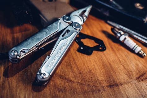 Leatherman gives its popular Wave multitool a touch up