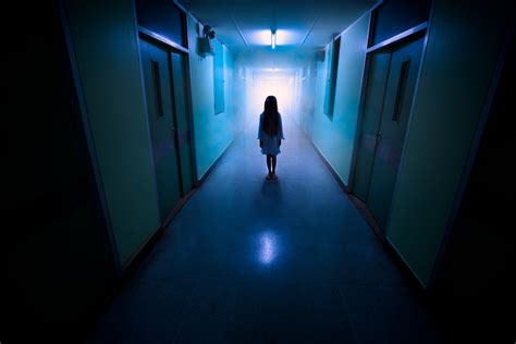 17 Frightening Stories Of Abandoned Hospitals And Asylums As Told By ...