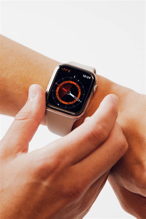 Best-smartwatch-for-iphone-users