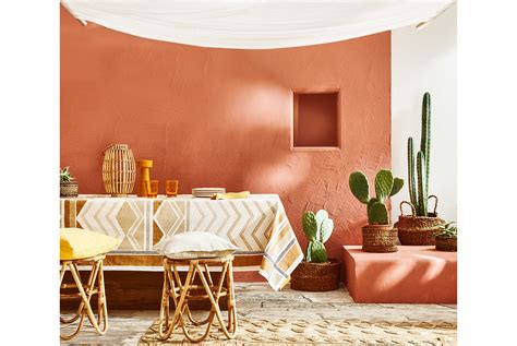 love this terracotta wall colour | Terracotta living room, Terracotta walls living room, Dining ...