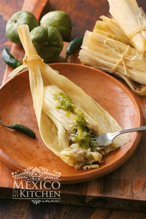 Chicken Tamales with Green Salsa (Tamales De Pollo en salsa) | สูตรอาหาร