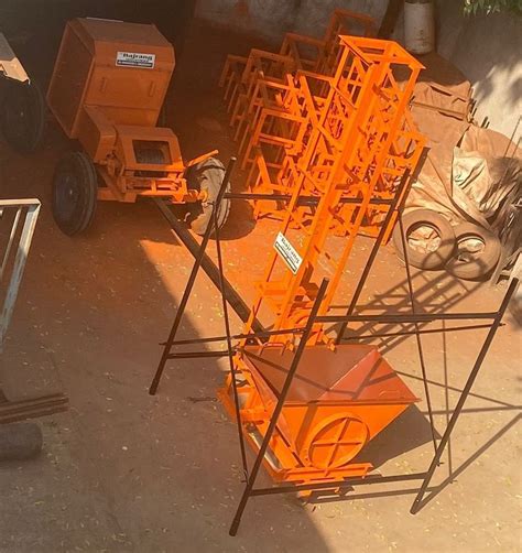 Material Hoist Tower Hoists, Capacity: 1 Bag Manufacturer & Seller in ...