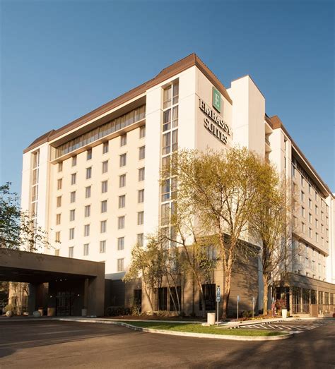 Embassy Suites Nashville - Airport - Nashville, TN - Wedding Venue