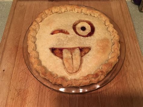 Fun Making a Emoji Pies 2018 Peach Pie - Kids Pies - Emoji Fun Crazy ...