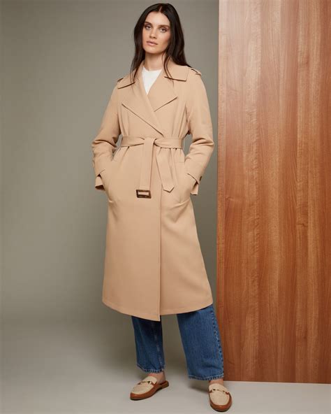 Dunnes Stores fans set for frenzy over NEW trench coat - it's an 'elegant outerwear solution ...