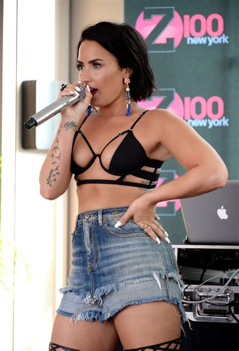 Demi Lovato – 'Cool for the Summer' Pool Party Tour in New York | GotCeleb