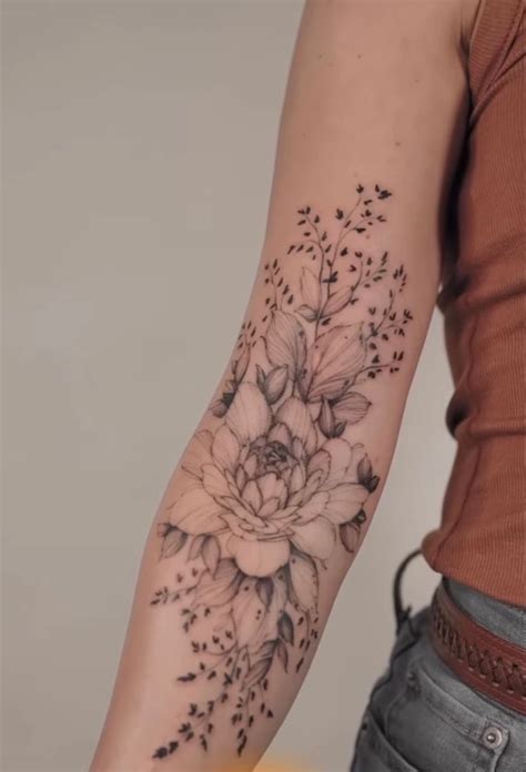 Flower Sleeve Tattoos, Dahlia Tattoo, Half Sleeve Tattoos Forearm, Lower Arm Tattoos, Quarter ...