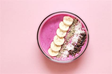 4 Easy Breakfast Smoothie Bowl Recipes - Porculine