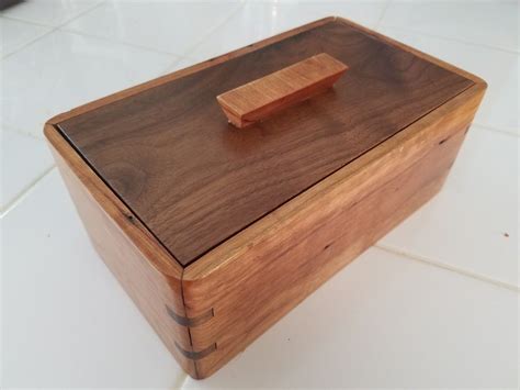 Cherry and walnut box. Mitered corners with walnut splines. Woodworking ...