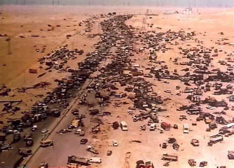 USA led bombing of fleeing and retreating Iraqis from Kuwait, 1991 Gulf War [720 x 518] : r ...
