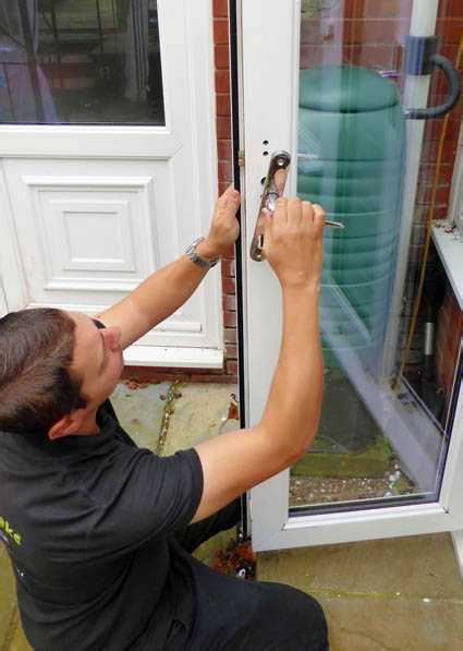 Door Repairs in Widnes | uPVC & Aluminium | Window Geeks