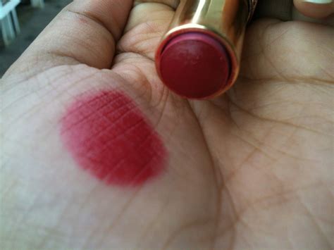 Makeup Chirps: Amway Attitude lipstick in Red Coral ~ Review and Swatches