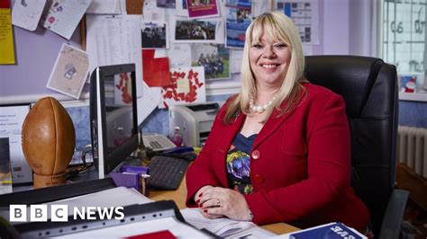 Educating Cardiff head Joy Ballard takes over at Ryde Academy - BBC News