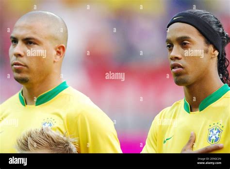 Ronaldinho ronaldo hi-res stock photography and images - Alamy