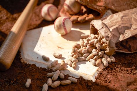 Baseball Returns and Fans Celebrate Its Favorite Snack