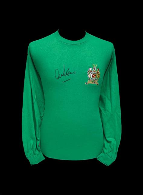 Alex Stepney signed 1968 European Cup Final retro shirt. - All Star Signings