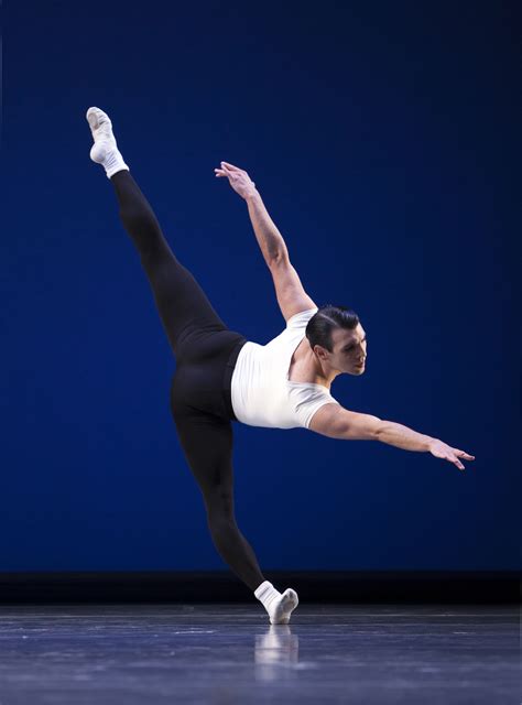 Pin on Male ballet dancers