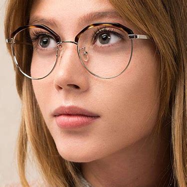 Here Are Glasses That Will Make Your Nose Look Smaller ...