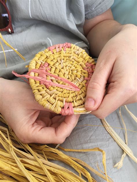 How to weave a basket using raffia or fabric - make your own! — petalplum