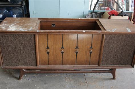 Antique Recreation: Repurposed Stereo Console | Stereo cabinet redo ...