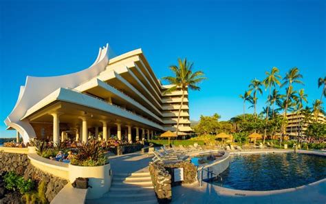 Royal Kona Resort | Kona resort, Waikiki beach hotels, Hawaiian resorts