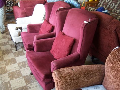 Sofas & Chairs