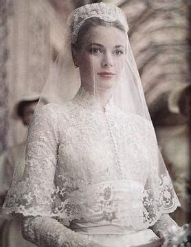 Wedding dress of Grace Kelly - Wikipedia