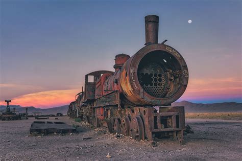 (Photo Story) The train graveyard at the 'edge of the world' | Abandoned train, Graveyard ...