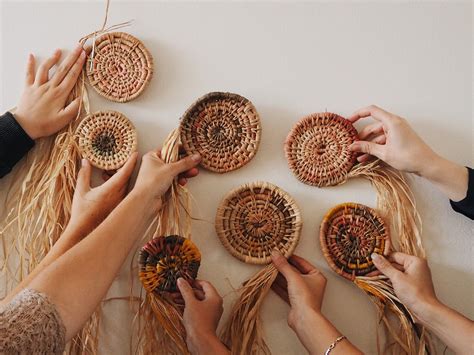 How to weave a basket using raffia or fabric - make your own! — petalplum