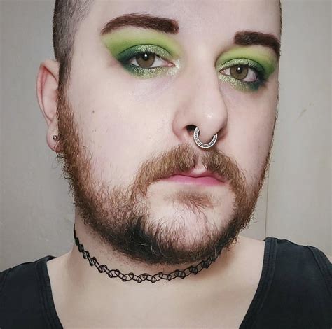 Green eyeshadow will always be my favorite 🥰 : r/MakeupAddiction