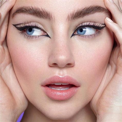 Best Eyeliner For Beginners #makeupjunkie #makeuproutine # ...