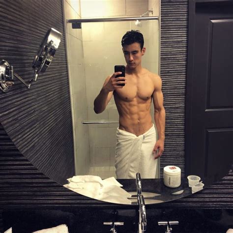 OMG, model Alex Landi is the hunk in Doja and SZA's new video for 'Kiss Me More' - OMG.BLOG