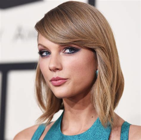 Taylor Swift Used Sharpie as Eyeliner, According to New Cover Interview