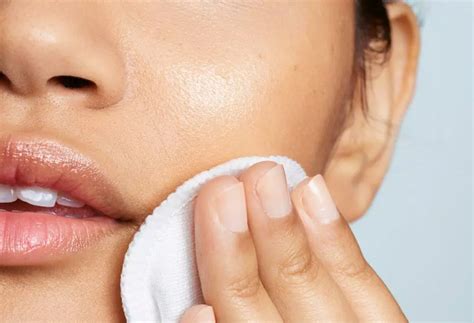 12 Best Toners For Dry Skin: Top Hydrating Facial Toners For Dry Skin