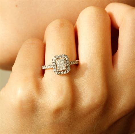 Discover 68+ halo engagement ring designs - vova.edu.vn