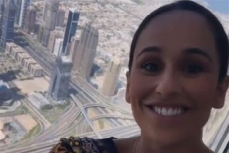Rita Pereira maravilhada após visitar o prédio mais alto do mundo