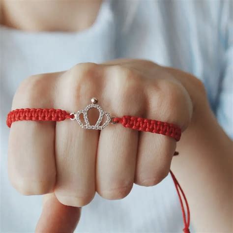 Best Red and Black Bracelet: Our Top 3 Picks