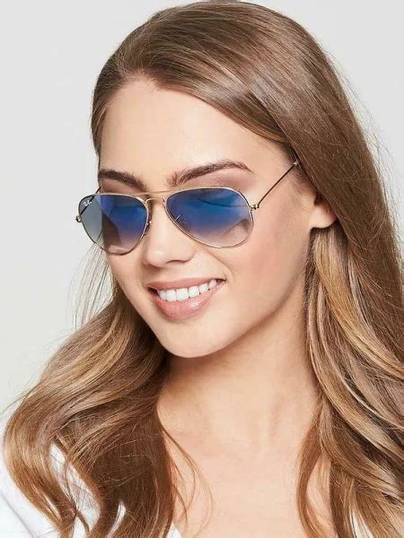 Total 38+ imagen ray ban light blue - Abzlocal.mx